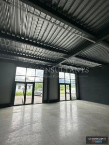 Louer Local commercial 592 m2 Chignin