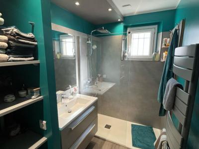 For sale 4 rooms 87 m2 Cantal (15500) photo 4