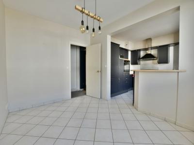For sale CENTRE VILLE 5 rooms 122 m2 Maine et loire (49300) photo 4