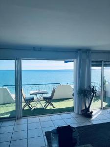 For sale 3 rooms 91 m2 Alpes Maritimes (06160) photo 1
