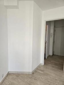 For sale 1 room Alpes Maritimes (06400) photo 2