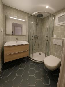 For sale 2 rooms 31 m2 Paris (75003) photo 2
