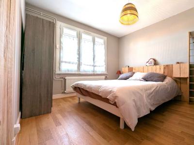 For sale CENTRE VILLE 3 rooms 69 m2 Loire (42300) photo 4