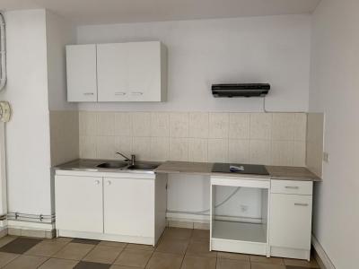 For sale CENTRE VILLE 3 rooms 65 m2 Puy de dome (63300) photo 2