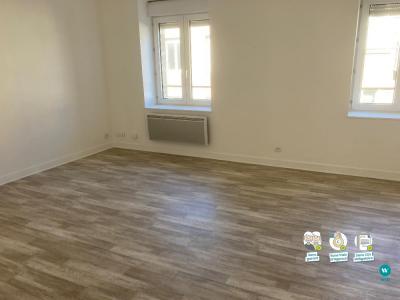 Louer Appartement 48 m2 Sainte-sigolene
