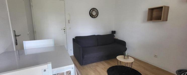 For rent Saint-medard-en-jalles 1 room 21 m2 Gironde (33160) photo 0