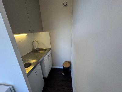 For rent Pessac 1 room 24 m2 Gironde (33600) photo 2