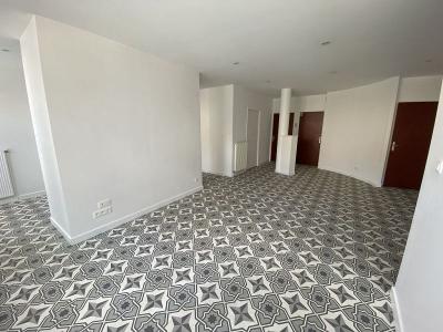 For rent Boen 3 rooms 92 m2 Loire (42130) photo 2