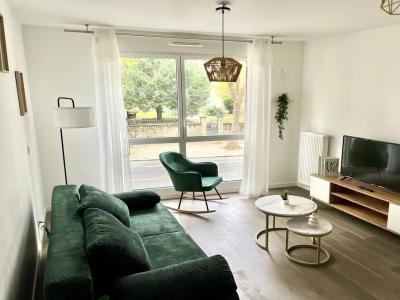 For rent Chaville 1 room 29 m2 Hauts de Seine (92370) photo 0