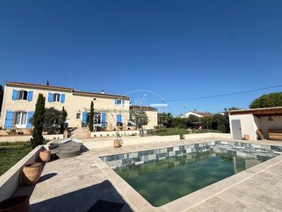 For sale Arles 6 rooms 190 m2 Bouches du Rhone (13200) photo 0