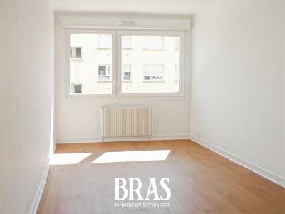 For sale Vannes 3 rooms 72 m2 Morbihan (56000) photo 3