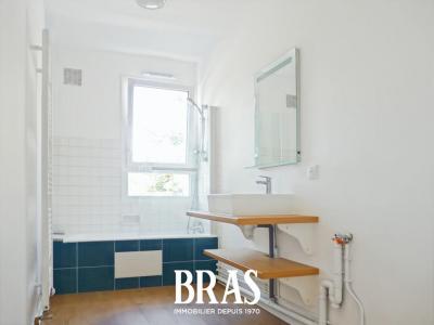 For sale Vannes 3 rooms 72 m2 Morbihan (56000) photo 4