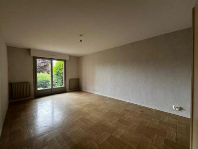 For sale Angers 3 rooms 71 m2 Maine et loire (49100) photo 2