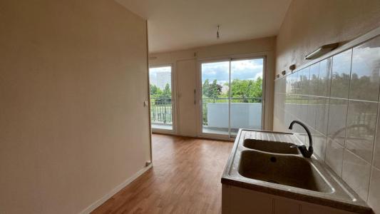 For sale Angers 4 rooms 80 m2 Maine et loire (49000) photo 4