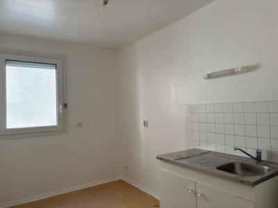 For rent Chatre 1 room 37 m2 Indre (36400) photo 3