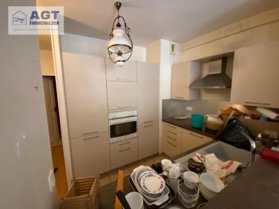 For sale Beauvais 2 rooms 45 m2 Oise (60000) photo 3