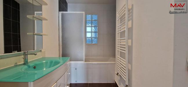 For rent Madeleine 3 rooms 76 m2 Nord (59110) photo 4