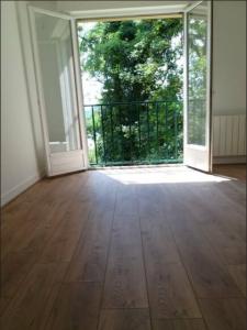 Louer Appartement Orsay 890 euros