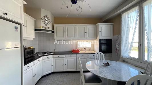 For sale Montmorot 5 rooms 170 m2 Jura (39570) photo 2