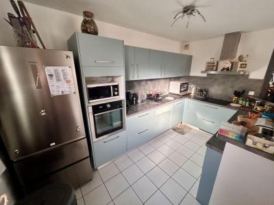 For sale AU PORTES DU CENTRE VILLE 3 rooms 74 m2 Cotes d'armor (22700) photo 3