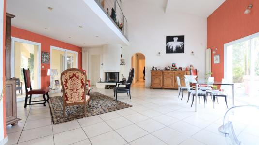 For sale 7 rooms 246 m2 Gironde (33390) photo 1