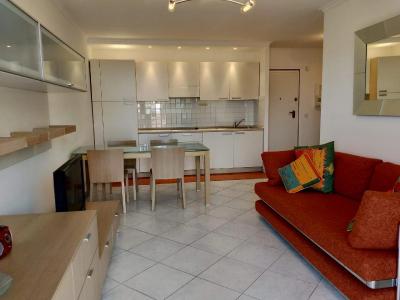 For sale 3 rooms 51 m2 Alpes Maritimes (06000) photo 1