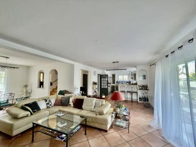 For sale 170 m2 Val d'Oise (95150) photo 2