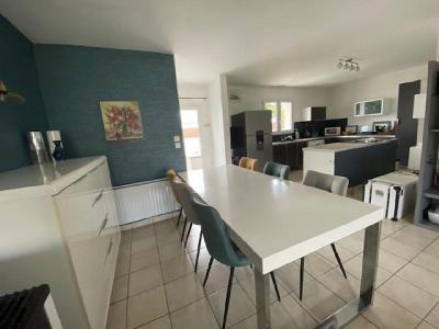For sale 3 rooms 73 m2 Vendee (85340) photo 2