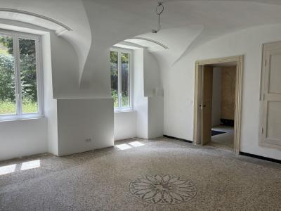 For sale TRIANGLE UZES NIMES AVIGN 4 rooms 360 m2 Gard (30700) photo 2