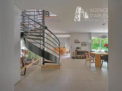 Acheter Maison 217 m2 Arles