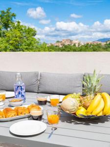 Annonce Vente 8 pices Maison Mimet 13