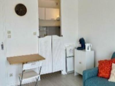 For rent Bordeaux 1 room 20 m2 Gironde (33800) photo 0