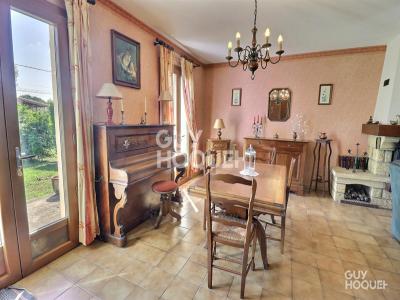 For sale Vouhe 4 rooms 100 m2 Charente maritime (17700) photo 2