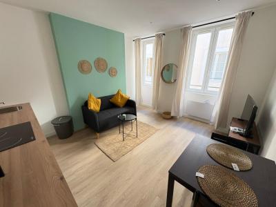 For rent Marseille-2eme-arrondissement 2 rooms 31 m2 Bouches du Rhone (13002) photo 1