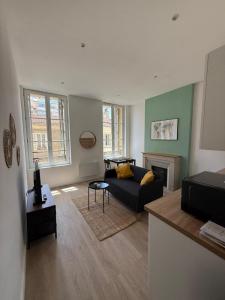 For rent Marseille-2eme-arrondissement 2 rooms 32 m2 Bouches du Rhone (13002) photo 1