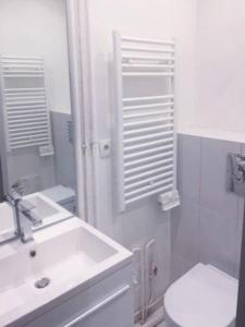 Louer Appartement 20 m2 Paris-7eme-arrondissement