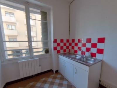 For rent Lyon-6eme-arrondissement 2 rooms 50 m2 Rhone (69006) photo 2