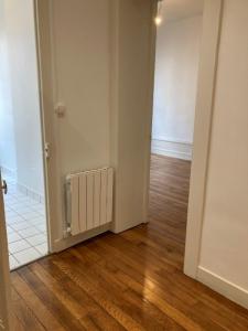 For rent Lyon-7eme-arrondissement 2 rooms 54 m2 Rhone (69007) photo 3
