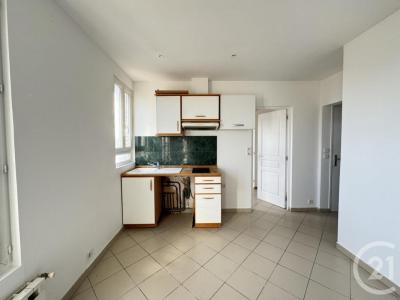 For sale Fontenay-sous-bois 2 rooms 26 m2 Val de Marne (94120) photo 2