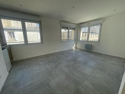 For sale Brest 3 rooms 46 m2 Finistere (29200) photo 2