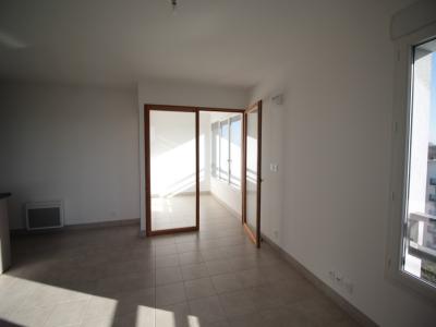 For rent Reze 3 rooms 57 m2 Loire atlantique (44400) photo 2