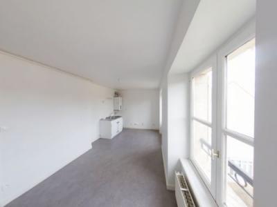 For rent Saint-amand-montrond 2 rooms 74 m2 Cher (18200) photo 1