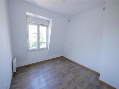 Louer Appartement Corbeil-essonnes 780 euros