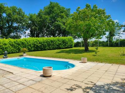 For sale Yvrac 8 rooms 360 m2 Gironde (33370) photo 1