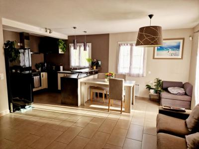 Louer Appartement 65 m2 Chateauneuf-les-martigues