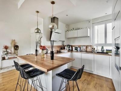 For sale Tassin-la-demi-lune 4 rooms 96 m2 Rhone (69160) photo 2
