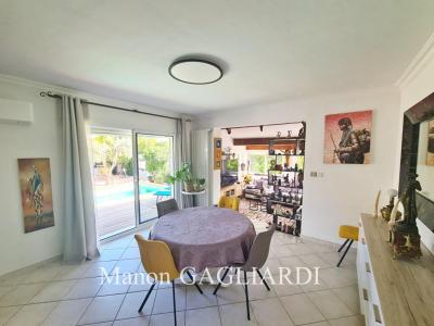 For sale Six-fours-les-plages 5 rooms 100 m2 Var (83140) photo 2