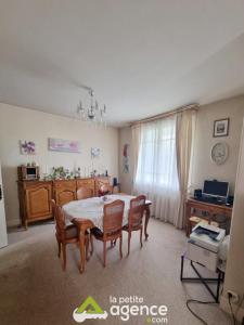 For sale Saint-amand-montrond 4 rooms 126 m2 Cher (18200) photo 1