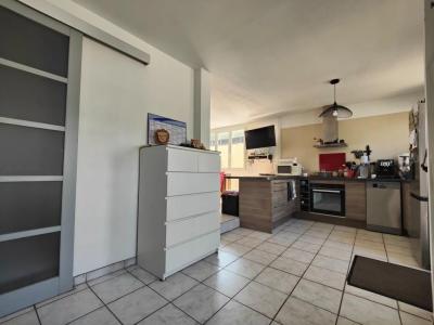 For sale Clayes-sous-bois 4 rooms 74 m2 Yvelines (78340) photo 2