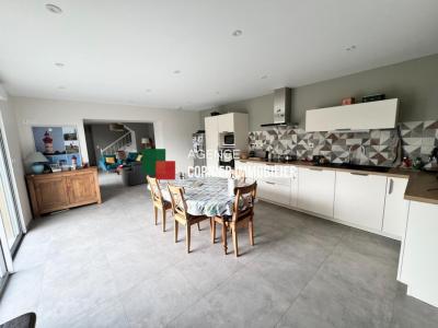 Louer Maison Acigne 1400 euros